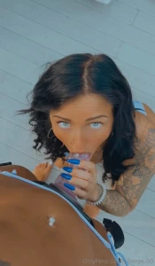 Swipe left three girls one color no shame - ellie s mouth on ronika part 2