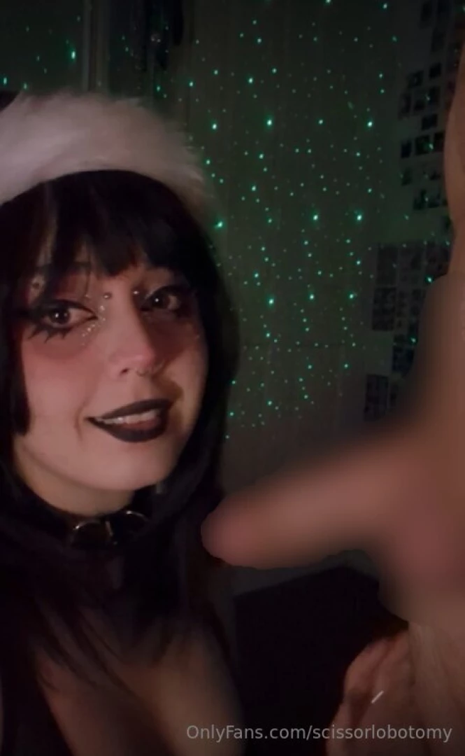 I was a slutty little hoe hoe hoe for christmas this year and am 