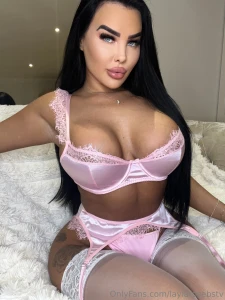 First fan gets 100 bundle