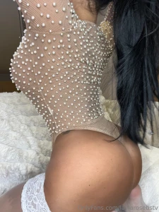 I ll tell you how bad i wanna feel you inside me