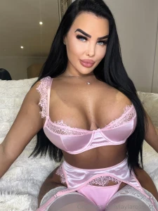 Like this if you love my fuckdoll body was made for your pleasure