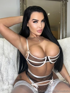 Some berries are sweet and some are forbidden