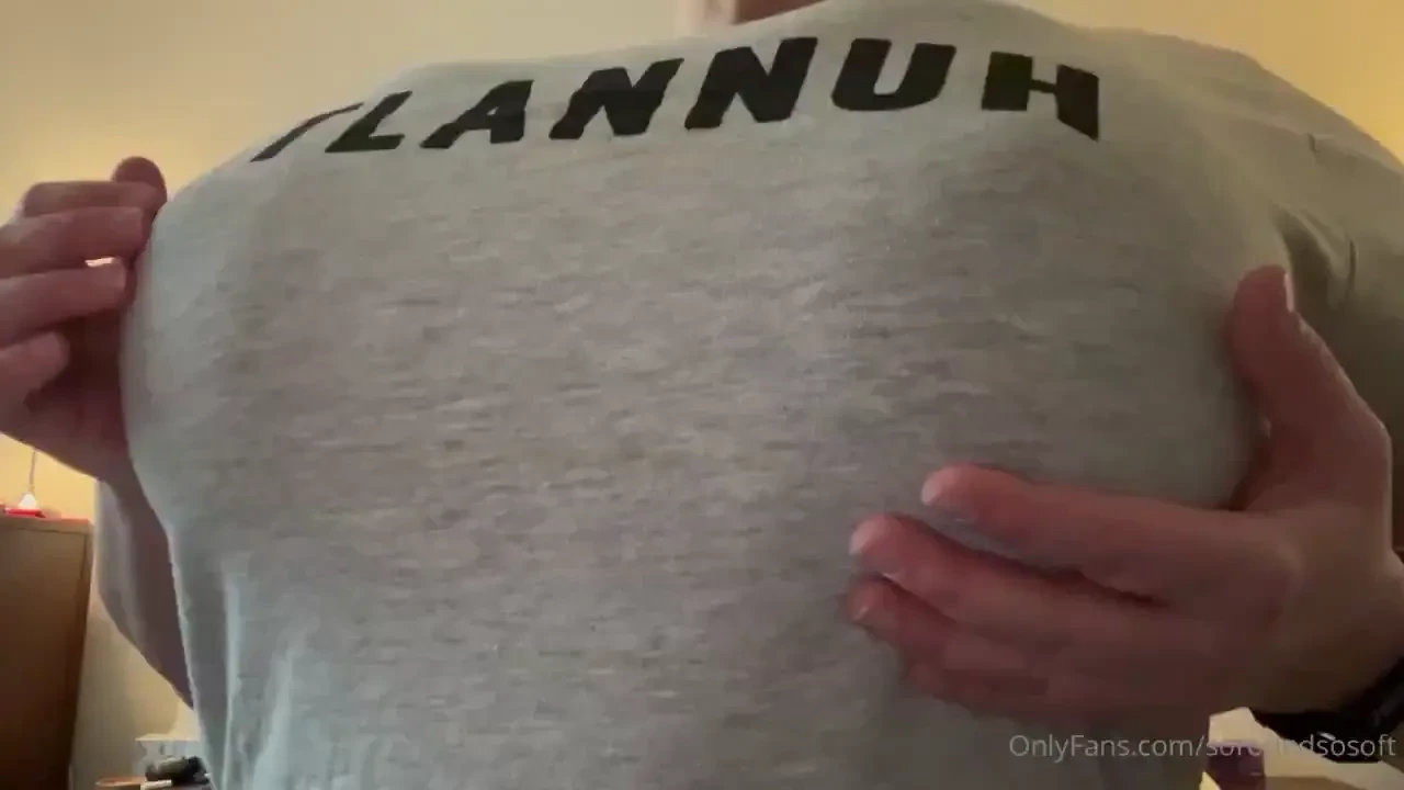Is the song stuck in your head now too 