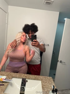 Uptown been hiding she finally pulled up on me and put that fat part 3