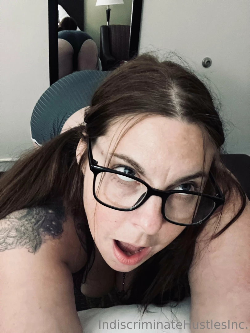 Hey sexy been thinking about you 