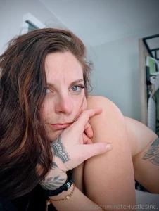 Full nude pics happy thursday