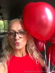 Happy sunday funday well i hope you re having a good day i m not naked part 1