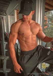 I am your different guy with many things to show you are you ready to part 4