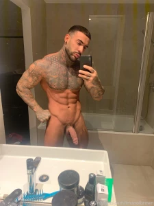 Wich photo more like 1 2 or 3 part 1