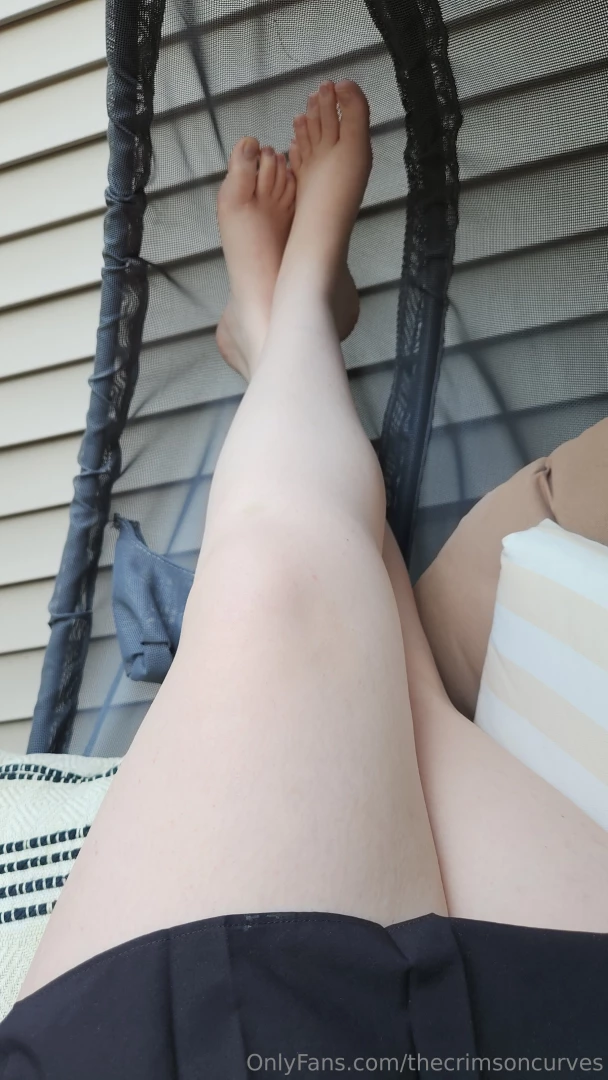 Lounging this morning before making some exciting new spicy content 