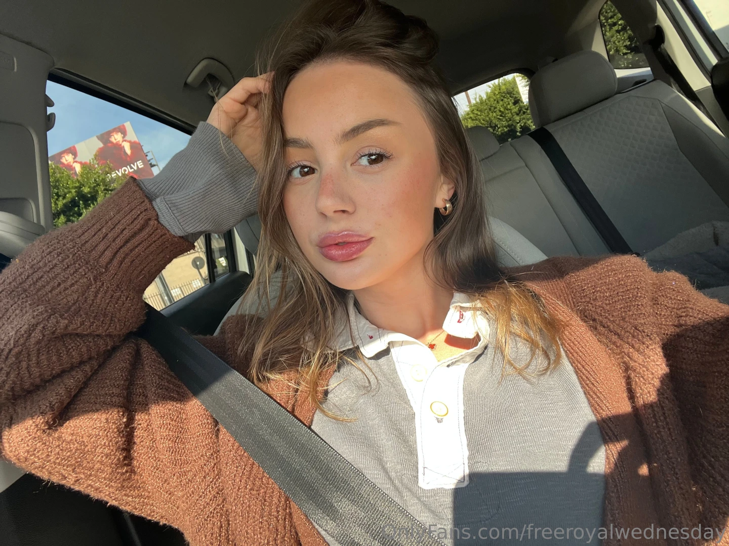 Holiday sale royalwednesday 