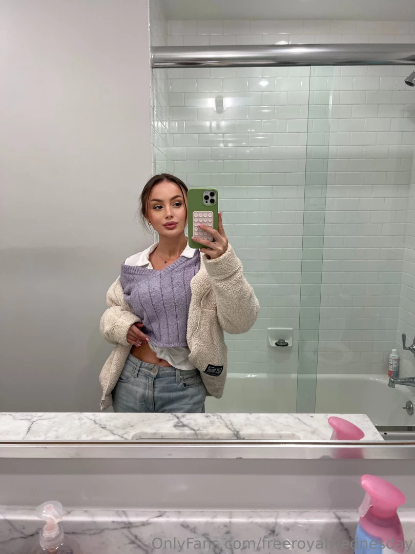 Mirror selfies are the best part 6 