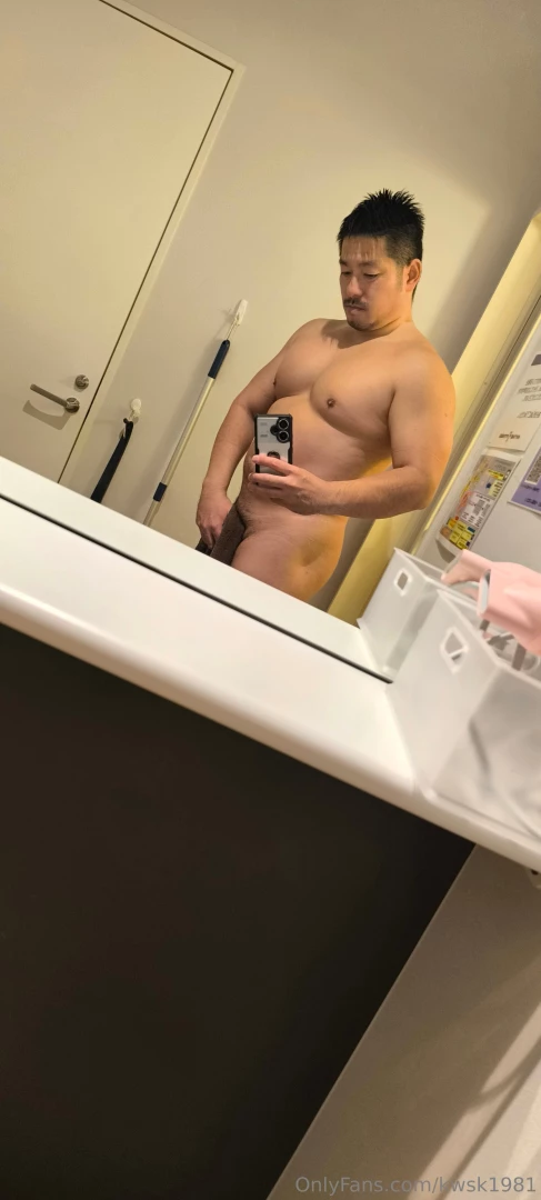 118 366 