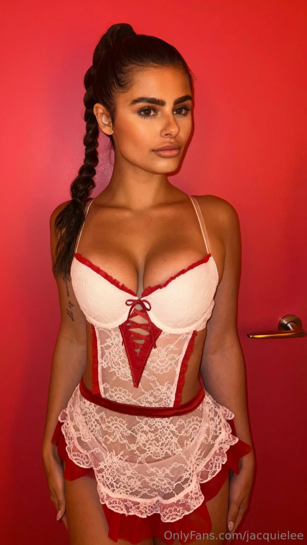 New videos and pics in this lovely set 