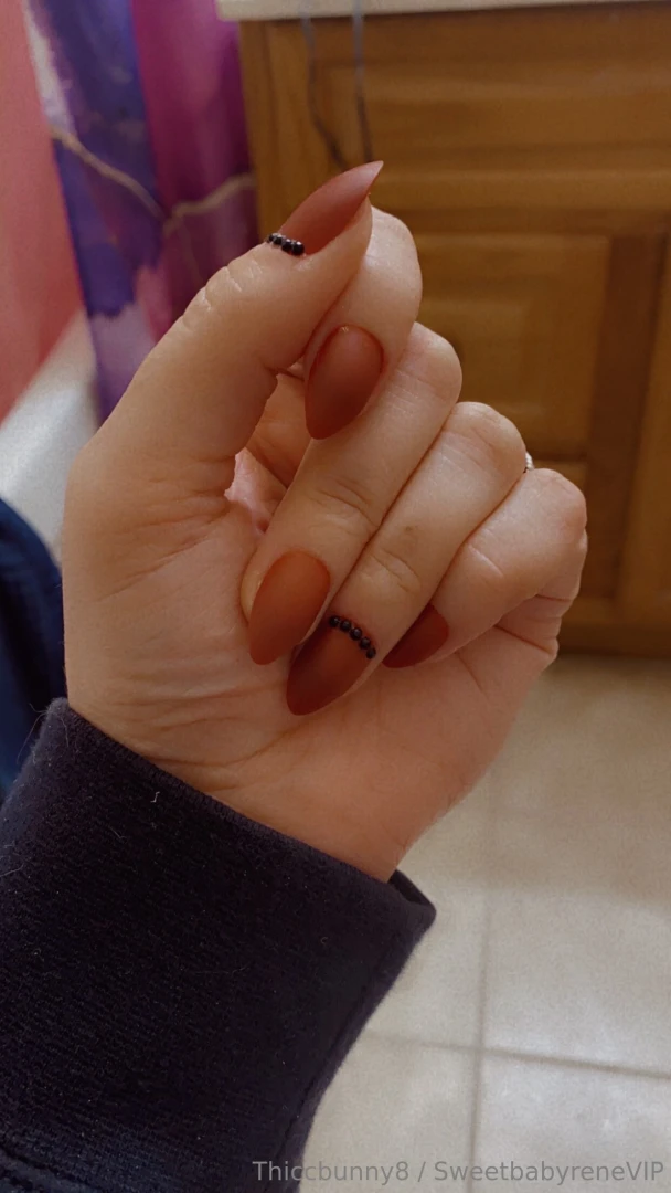 New nails who wants to see these rub my pussy 