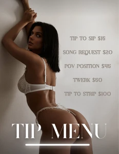 Live in 3 hours on my main page i m super excited to be going live for