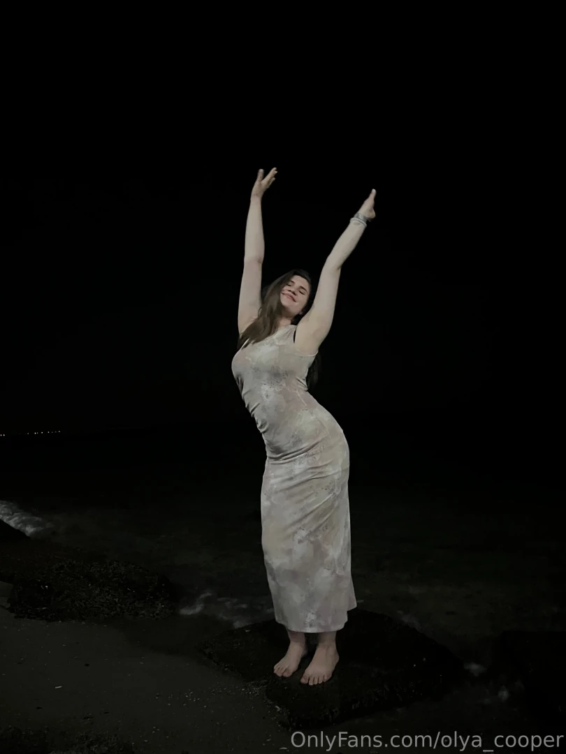 I m looking at the river and thinking about what you re going to write 