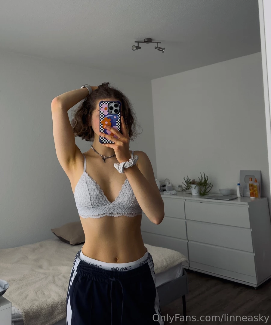 Check deine nachrichten f r mehr bilder ohne hose 