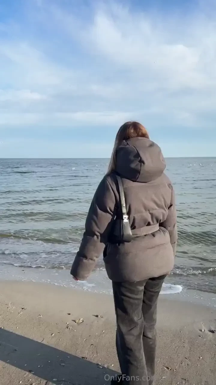 Walking leisurely next to the sea i eagerly breathe in the air of part 1 