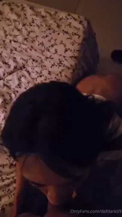 A student invites you to come and have fun in the room as soon as he 