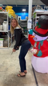 Can you tell that i m gonna be a naughty girl this christmas i m too