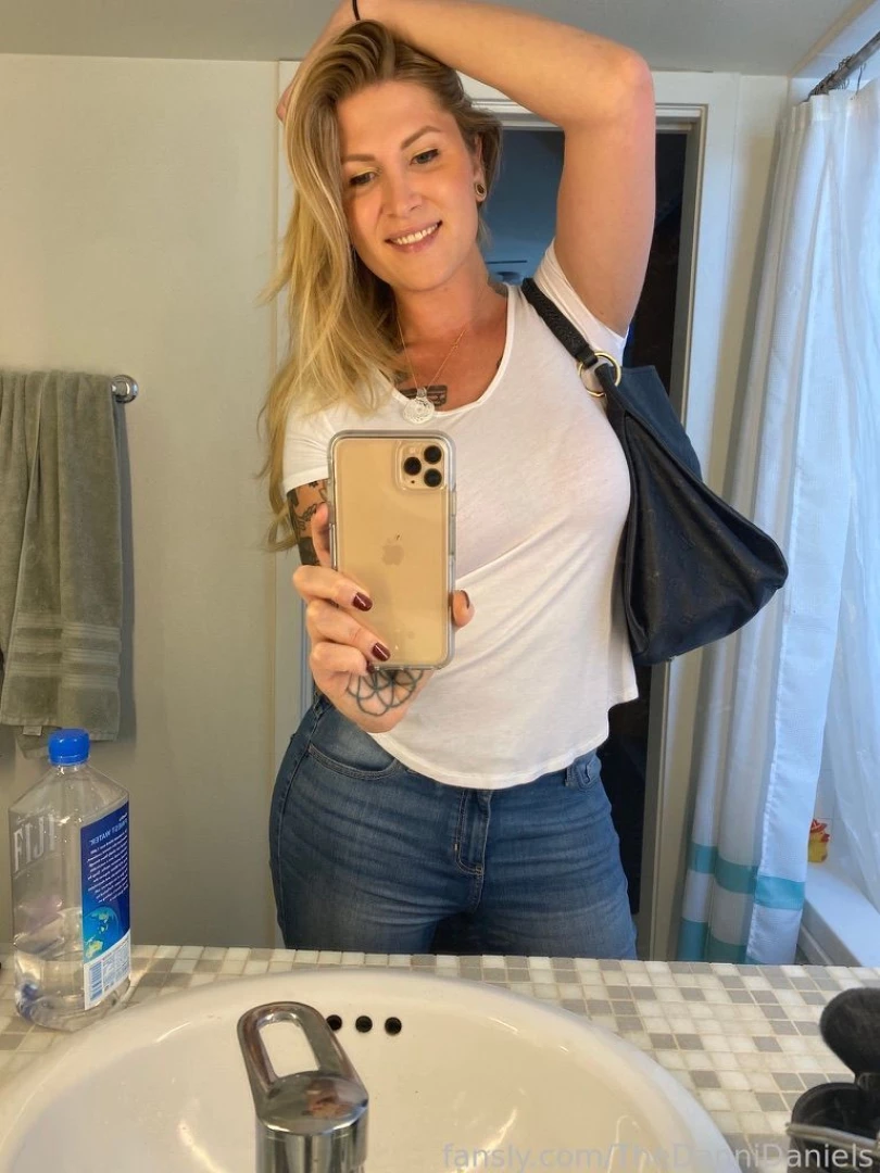 Does daddy wanna play with me fyp blonde transgender girlcock ass sexy 