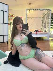 Do i look good in green part 70