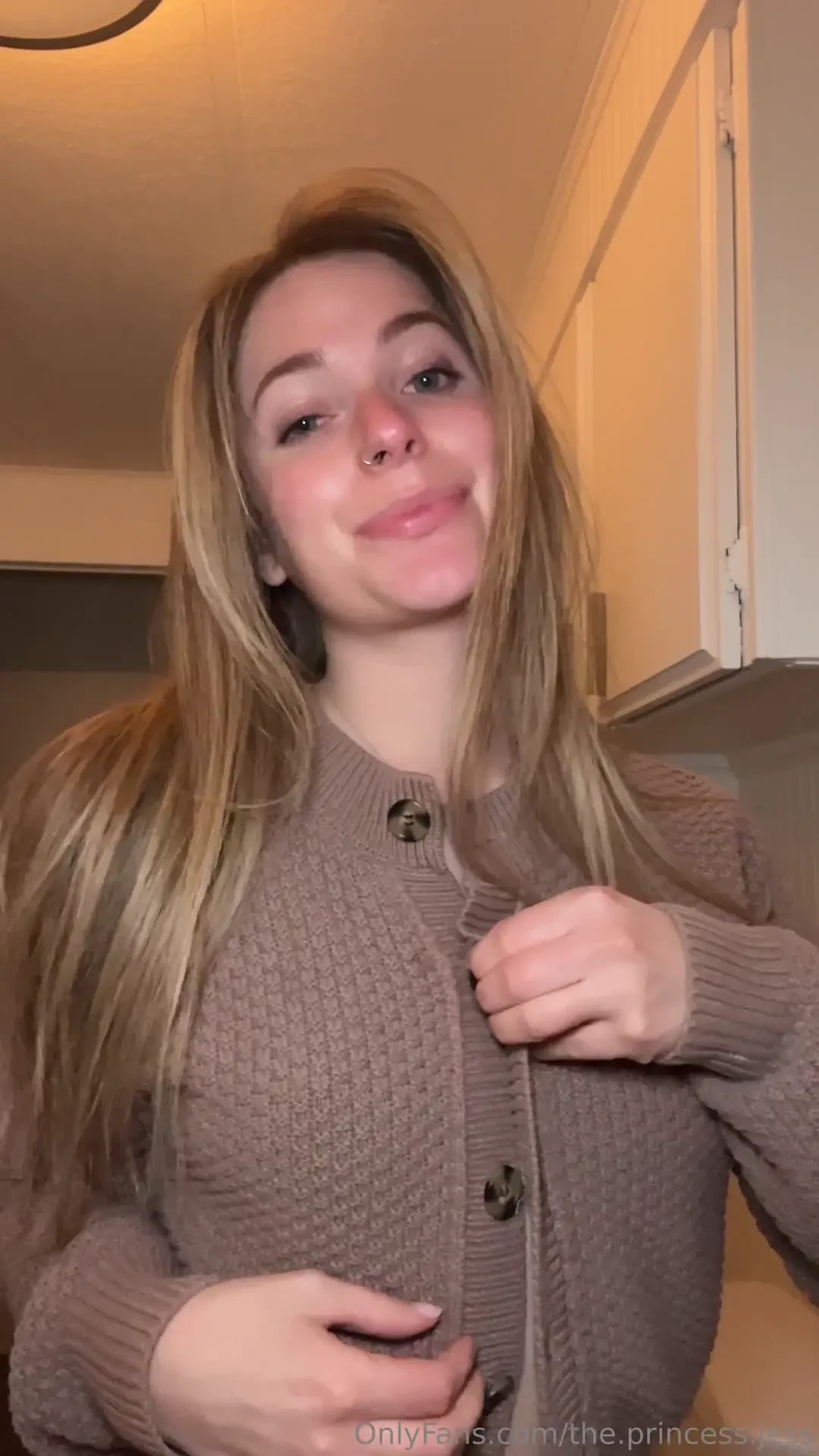 Welcome to the new place at least the shower i love it here so far part 1 