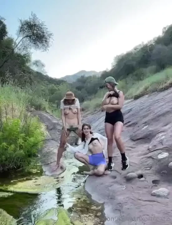 Steph took nb and i on the cutest hike on sunday it had started off as part 8 