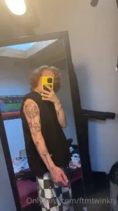 Hey 3 i haven t been active recently as i was getting my sleeve part 1