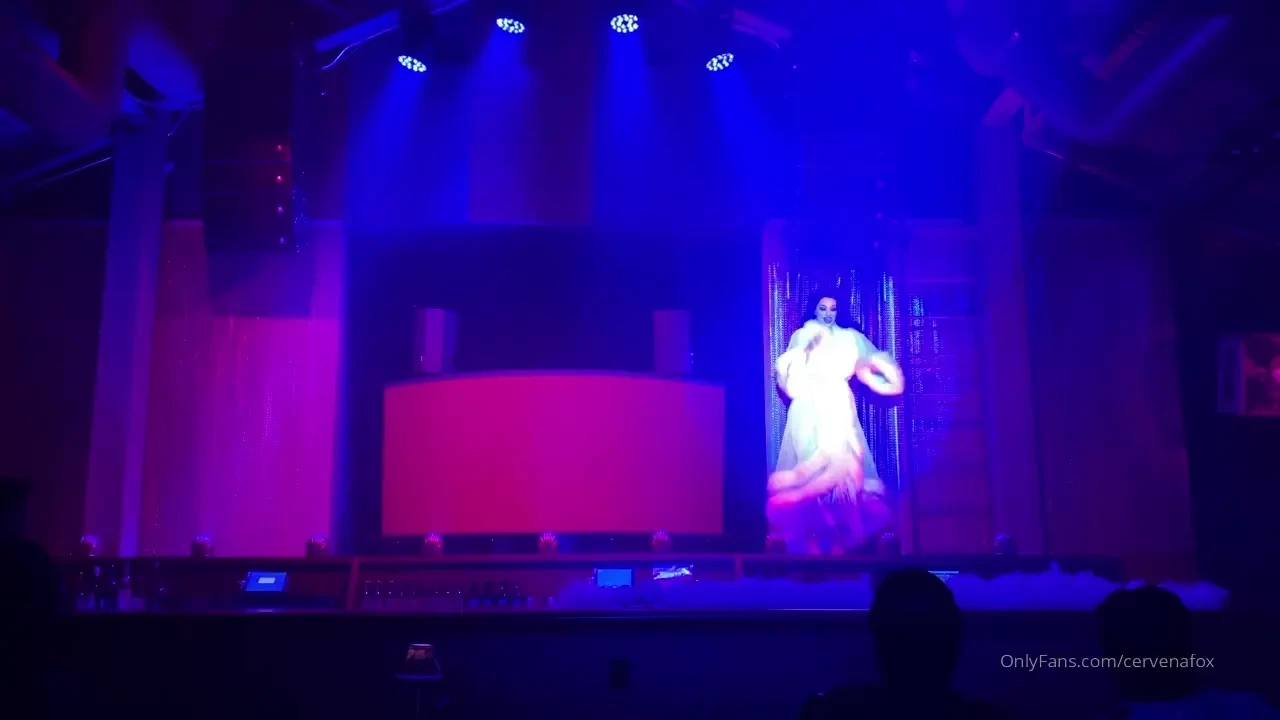 My show last night at fortey deuce with michelle cherie and the boys 