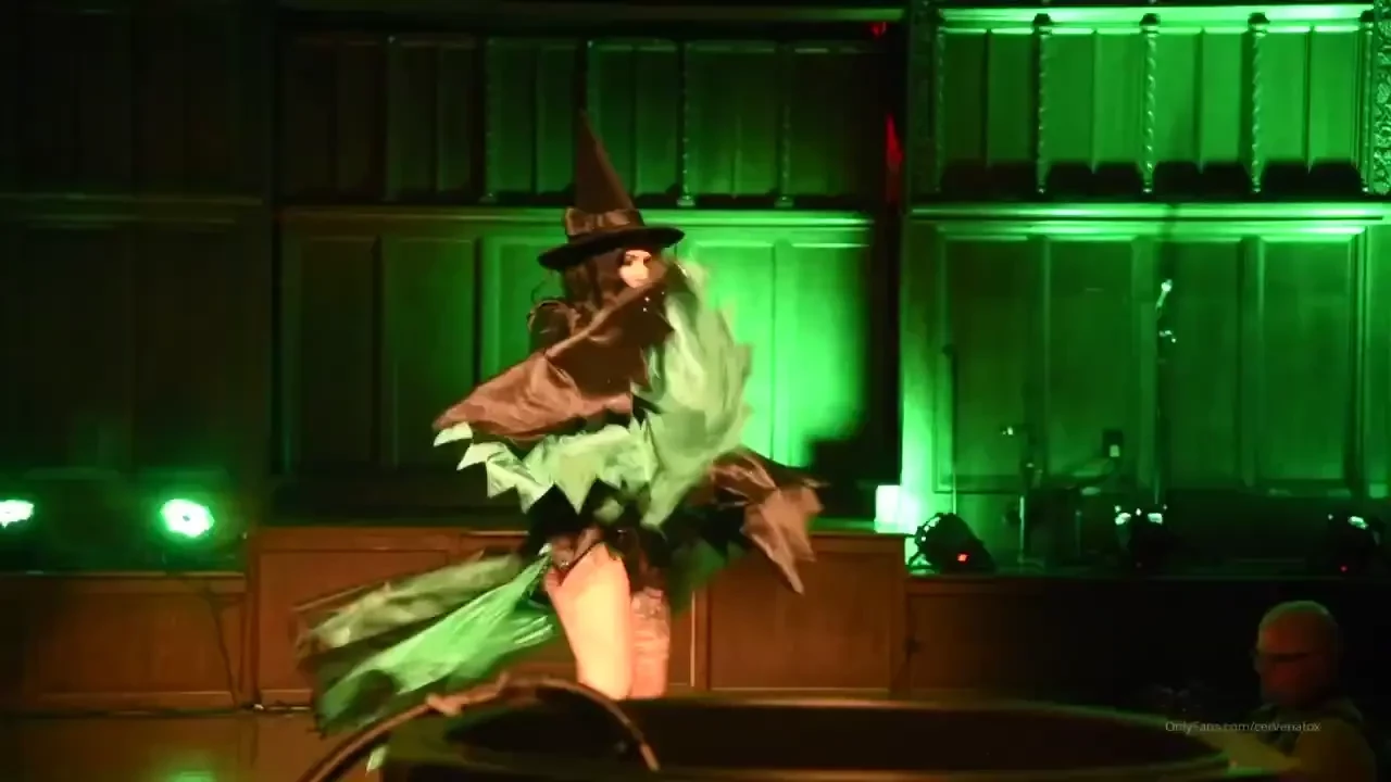 Check out my burlesque witch act here i ve only uploaded 30 seconds of 
