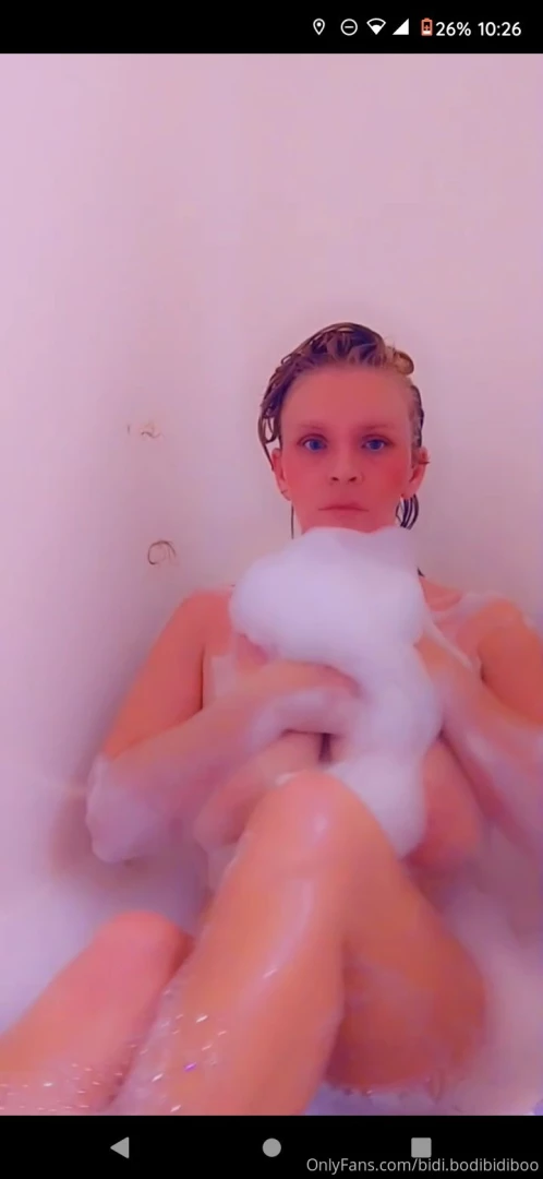 Sneak peak at some bloopers new bath time pics and vids dropping later part 2 