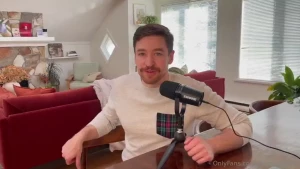 Hole tales ep 4 - how to take a big dick or toy hey all today i m