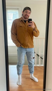 I was being a himbo slut today stuffing my pussy right when i woke up part 1