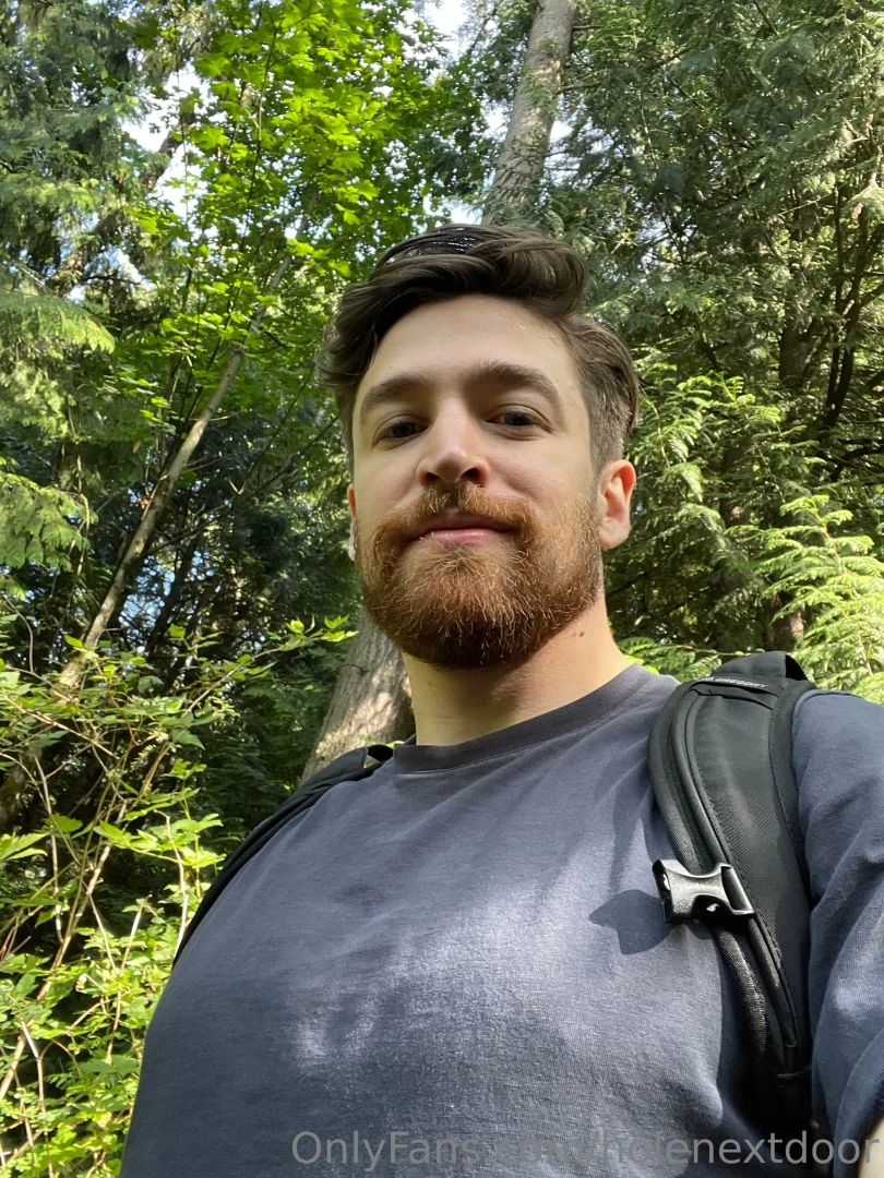 I loved opening up my pussy outside definitely something i want to 