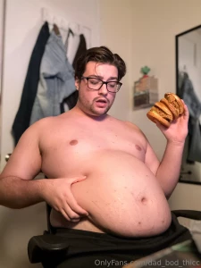 You guys are making me so fat i need more junk food diet day 18 part 1