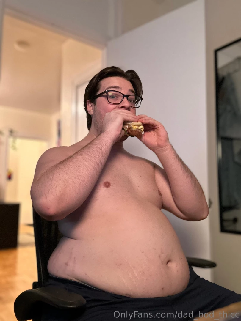 God i m getting so faaaat don t you love how big my tummy is getting 