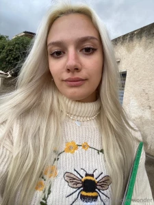 Good morning who s ready to chat