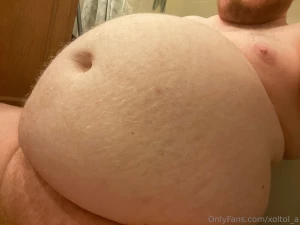 Oops decided to wash down nearly 4k cals of wingstop with a 2l of soda part 1