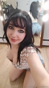 Who is bringing me coffee in bed i ll reward you