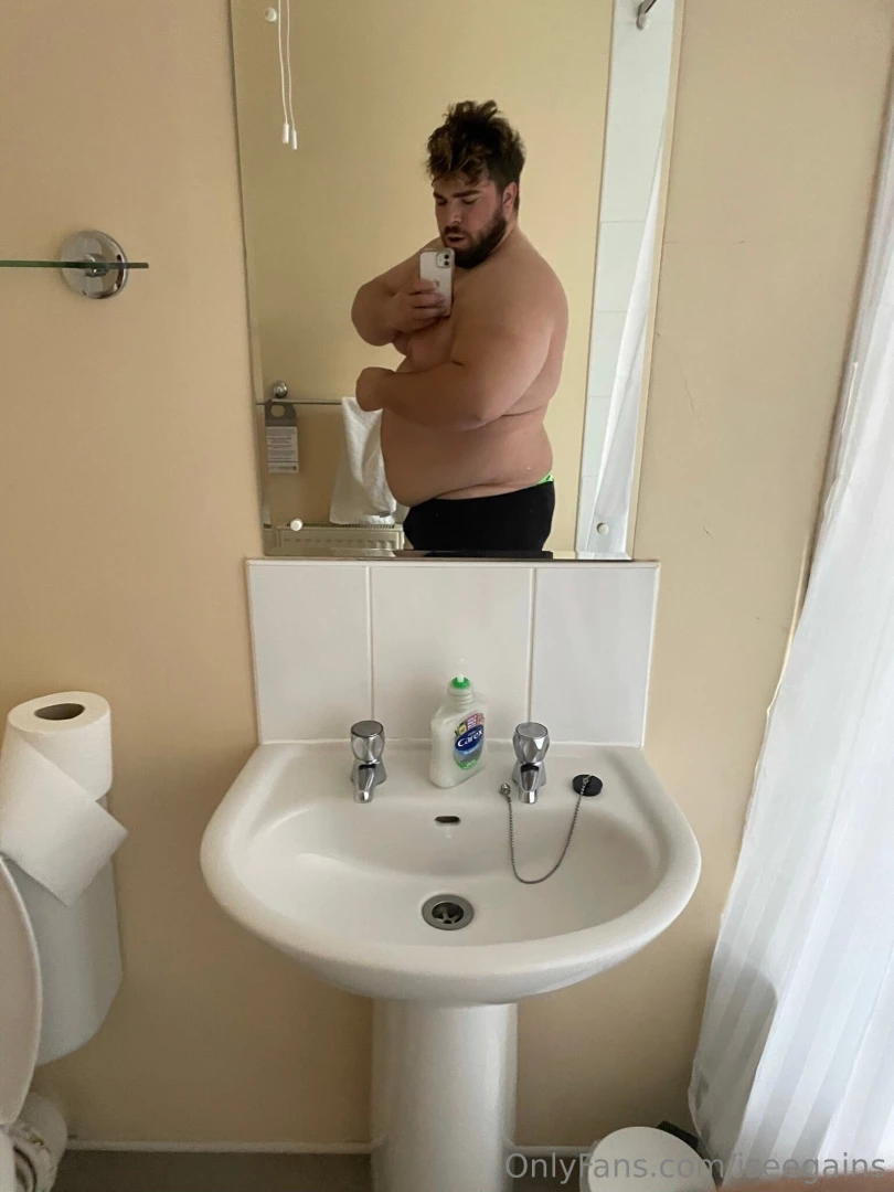 Me on perma-bulking 3 years ago part 1 