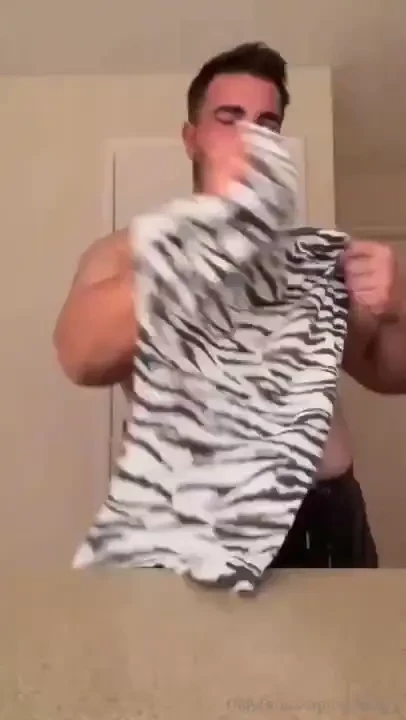 Because someone asked me how i do my tank tops 