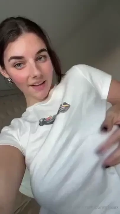 My new tee is pretty cute 