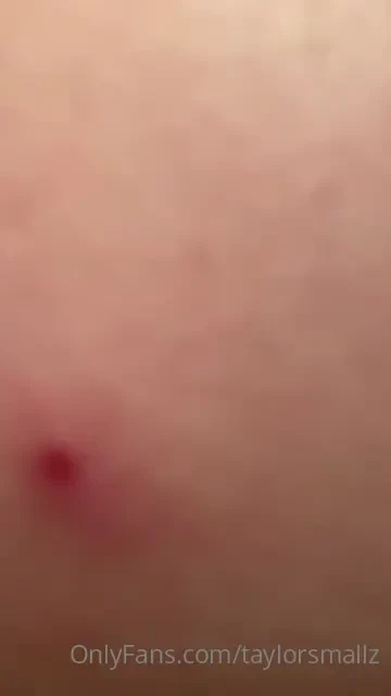 Who wants to ear my pink hole 