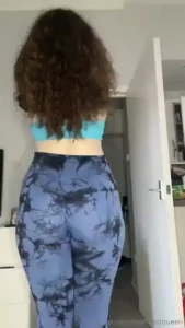 Haven t done a gym wear striptease in a while