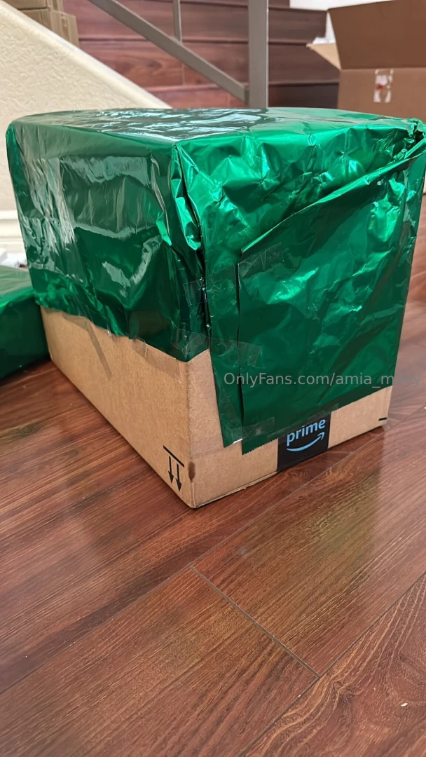 This is why i don t wrap christmas gifts don t judge me 
