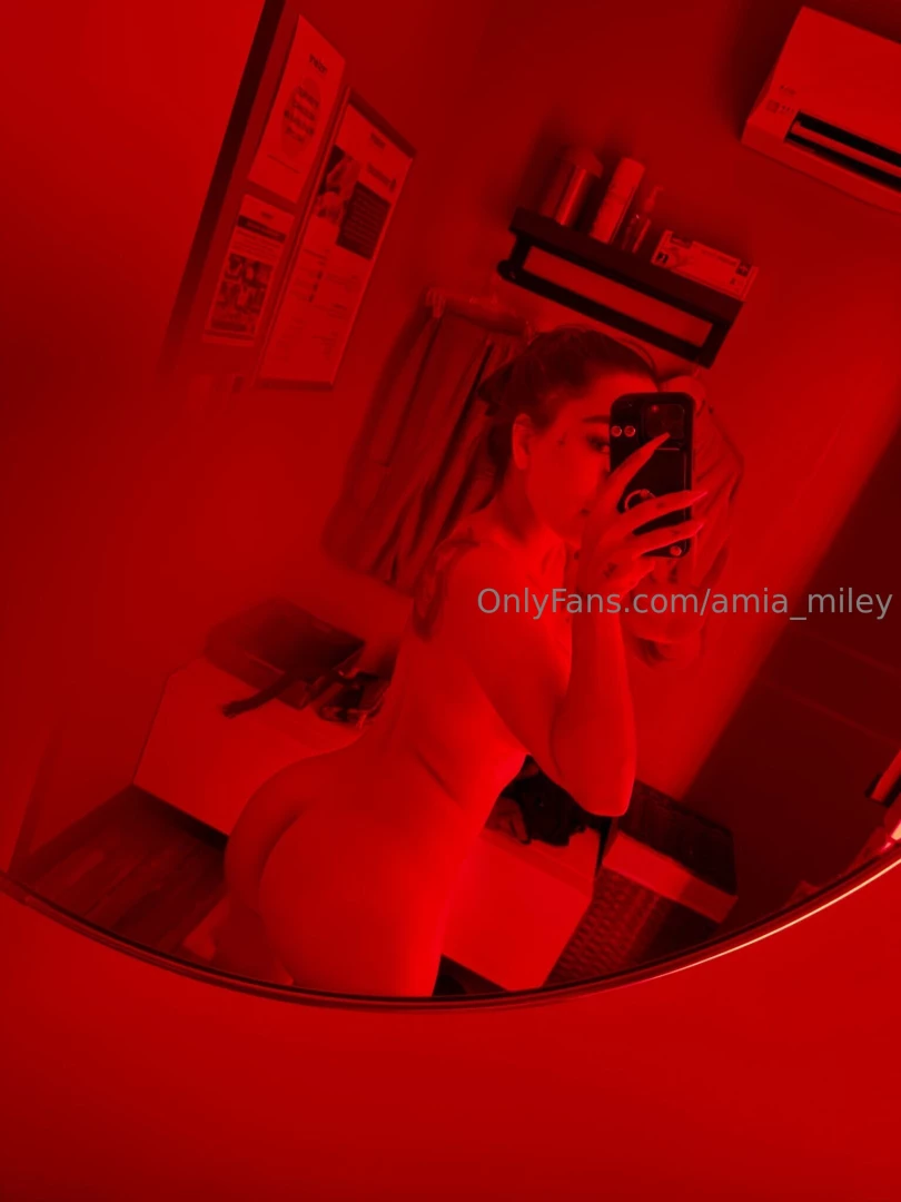 This red room is about to get a whole lot hotter 