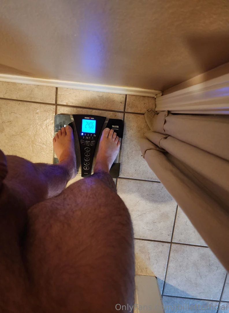 Down almost 30 pounds looking forward to a clean bulk later this year 