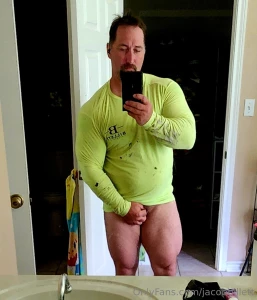 Quad was putting on a show getting changed after the gym thought i d